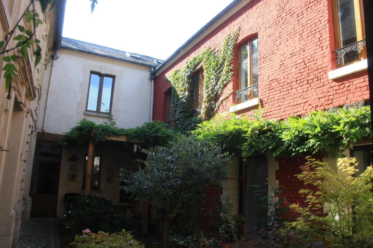 Le Refuge Des Cordeliers Apartment Laon Exterior photo