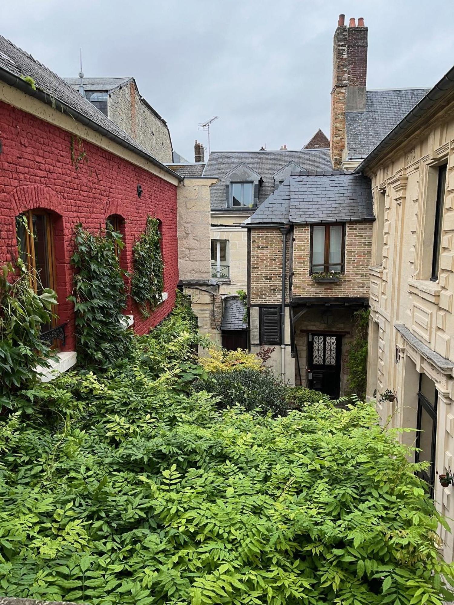 Le Refuge Des Cordeliers Apartment Laon Exterior photo